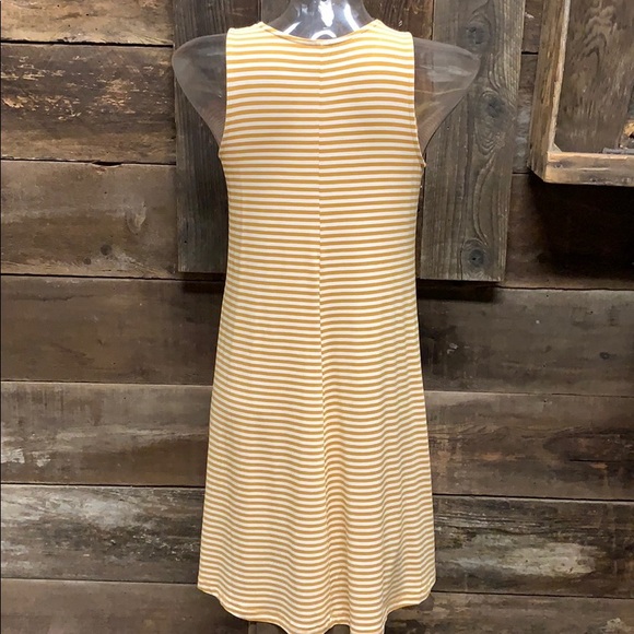 Dress NWOT - Picture 4 of 7